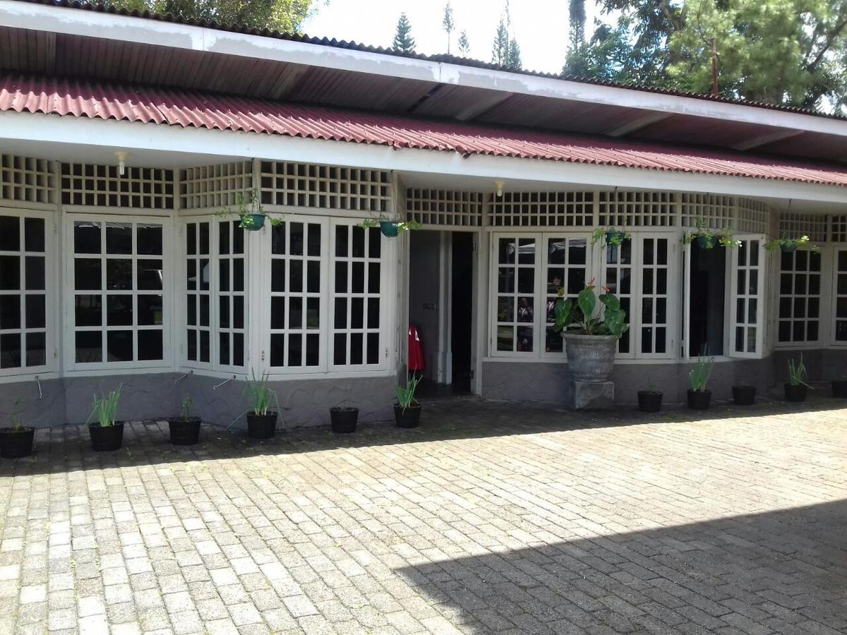 Alamanda Lokon Resort Tomohon 外观 照片