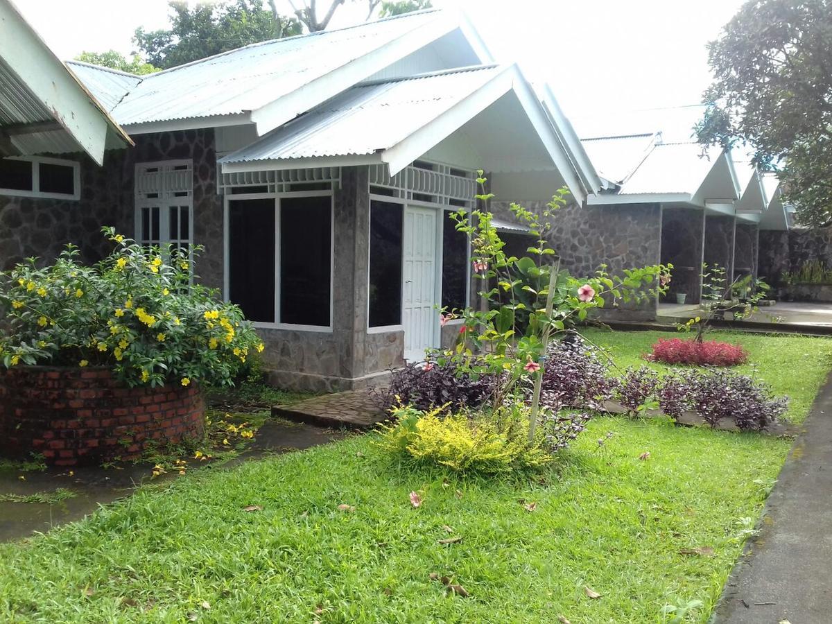 Alamanda Lokon Resort Tomohon 外观 照片